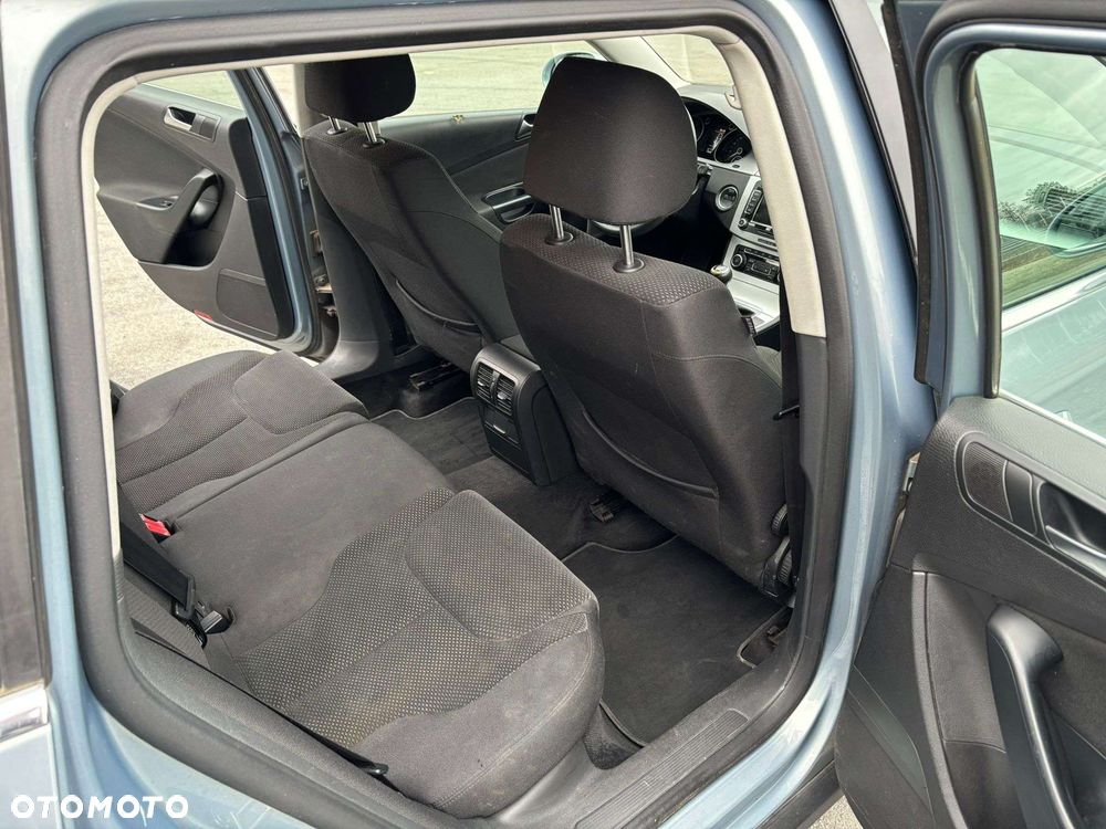 Volkswagen Passat 2.0 TDI DPF Comfortline - 11