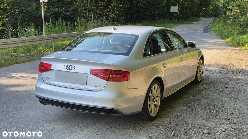 Audi A4 Limousine 2.0 TDI DPF quattro S line Sportpaket - 14