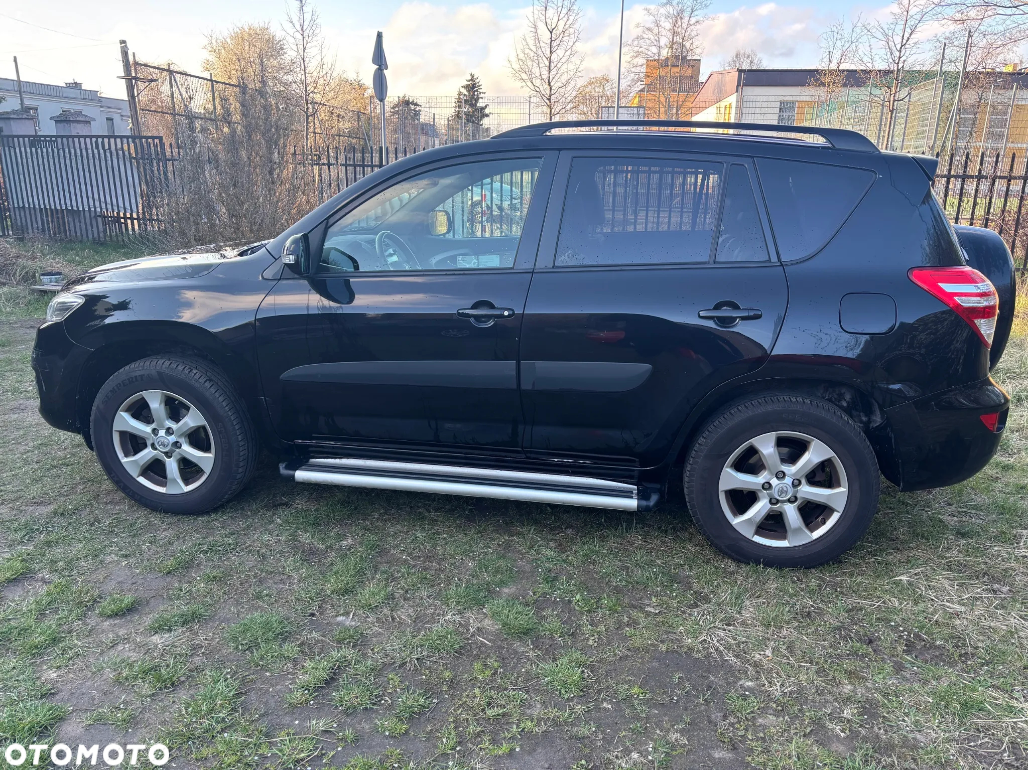 Toyota RAV4 - 7