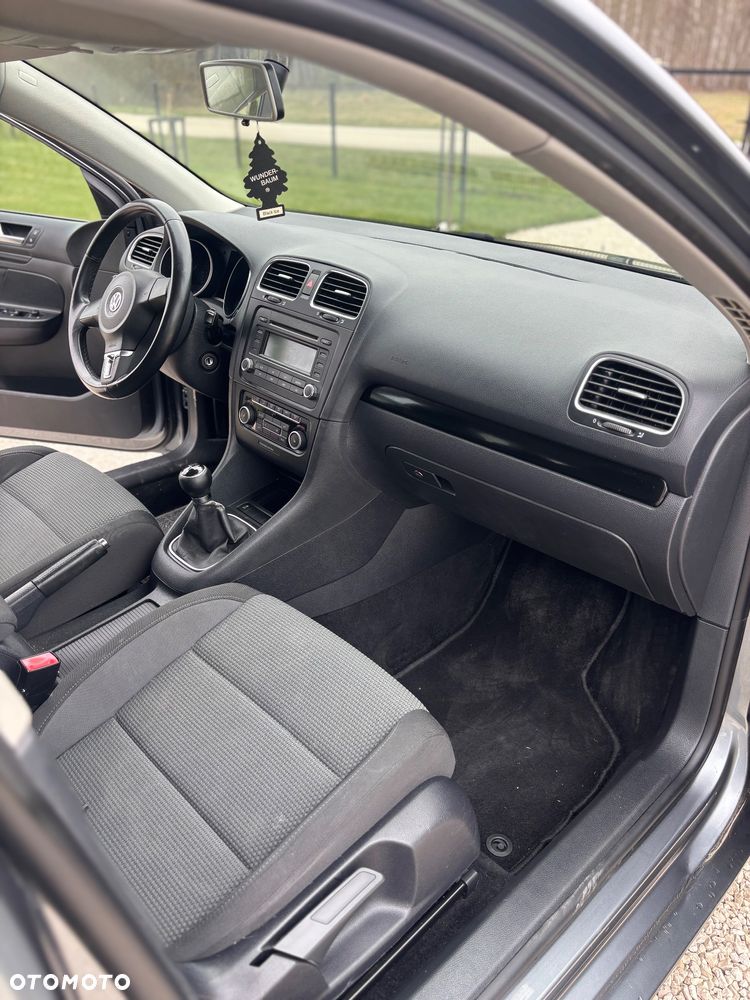 Volkswagen Golf - 14