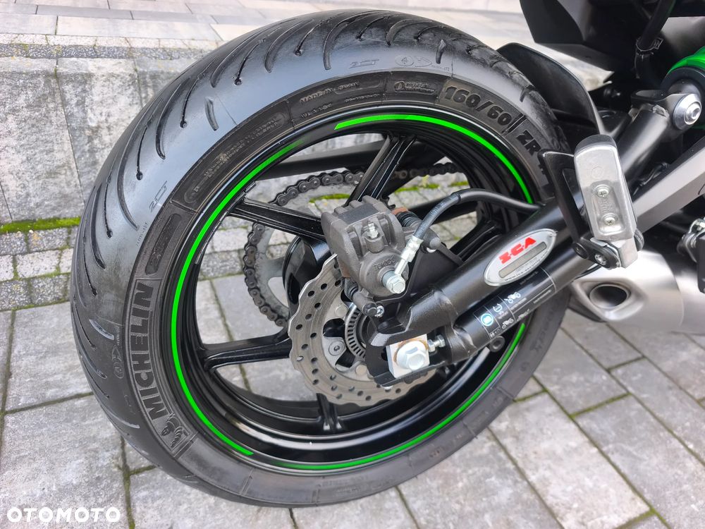 Kawasaki ER - 32