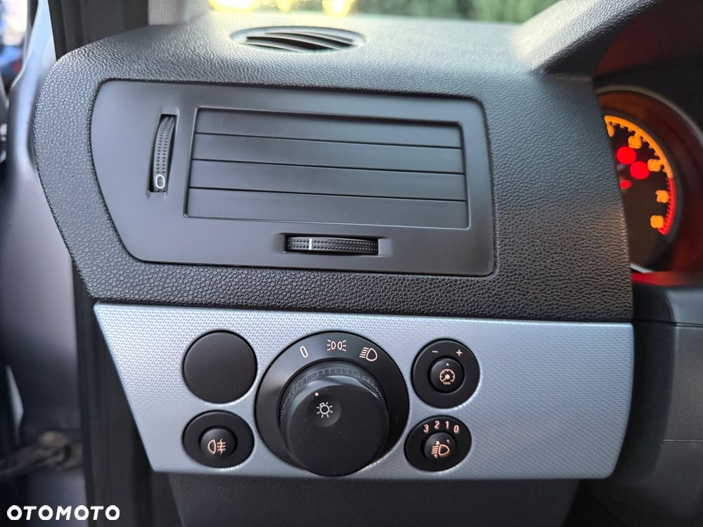 Opel Astra 1.4 Enjoy - 16