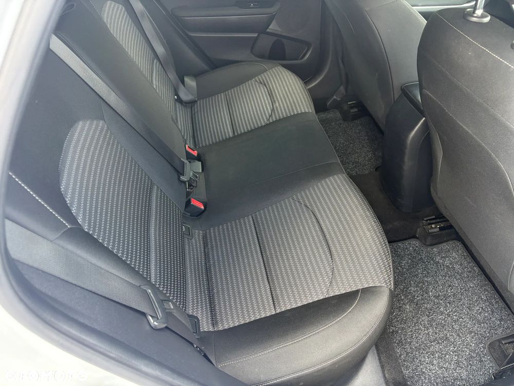 Kia XCeed 1.5 T-GDI M - 18