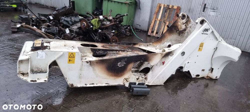 RAMA ŁADOWARKA BOBCAT T2556 2005 - 1