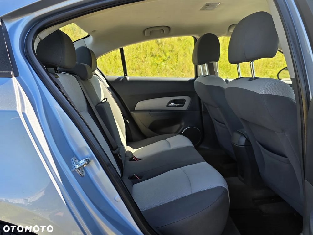 Chevrolet Cruze 2.0 VDCi LS - 26
