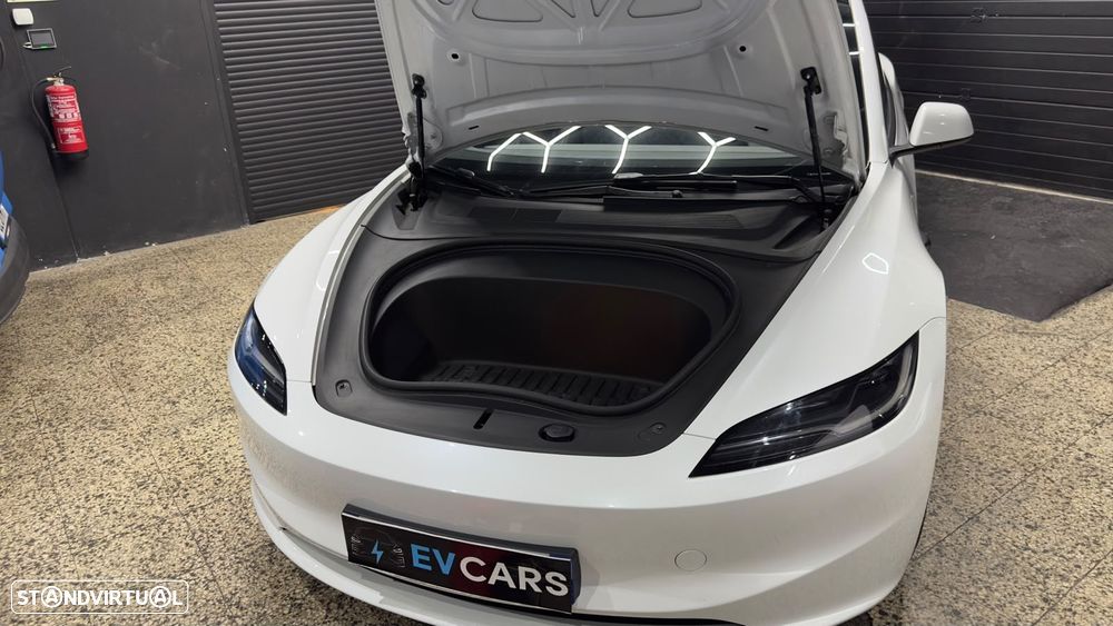 Tesla Model 3 Standard RWD - 38