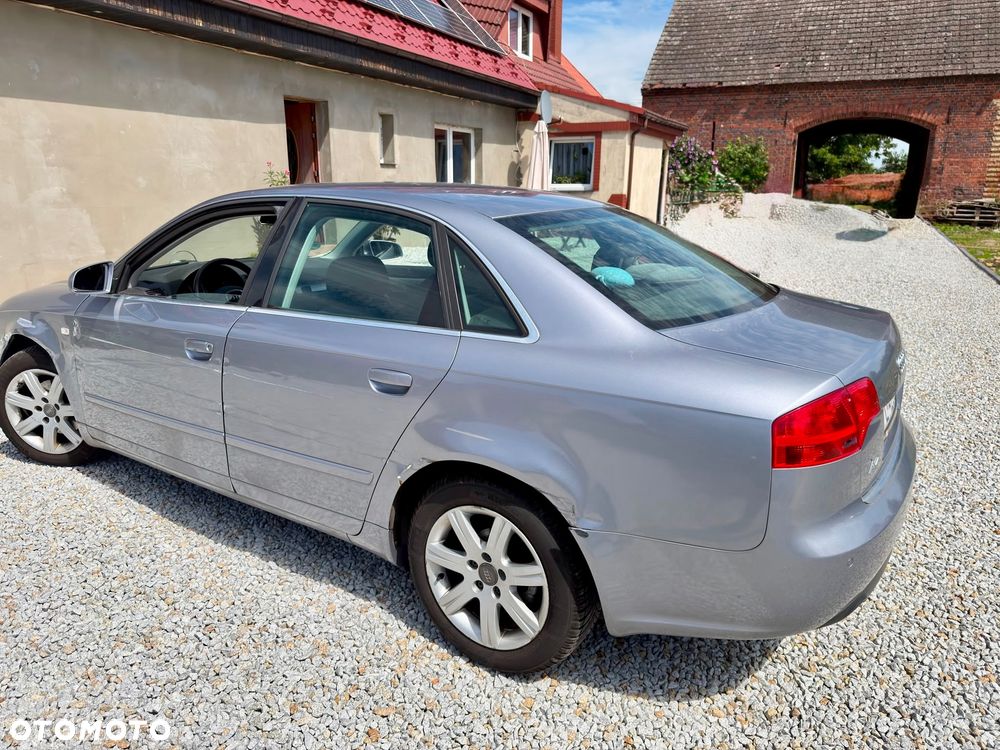 Audi A4 Limousine - 7