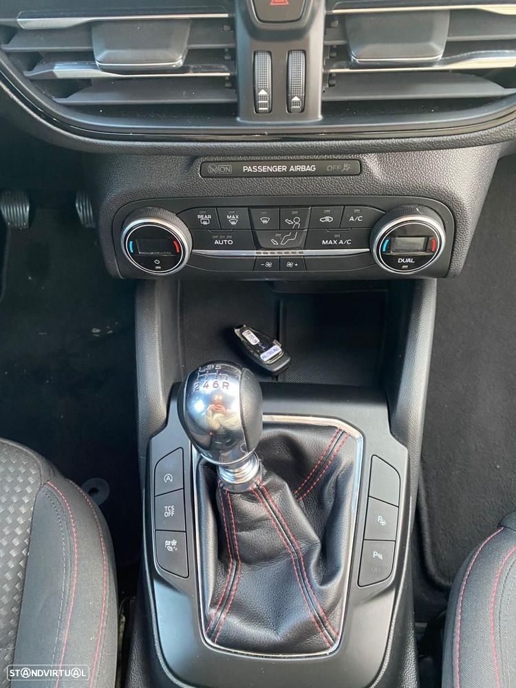 Ford Focus 1.0 EcoBoost Active - 8