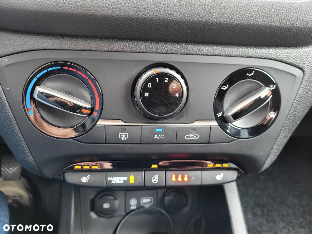 Hyundai i20 - 19
