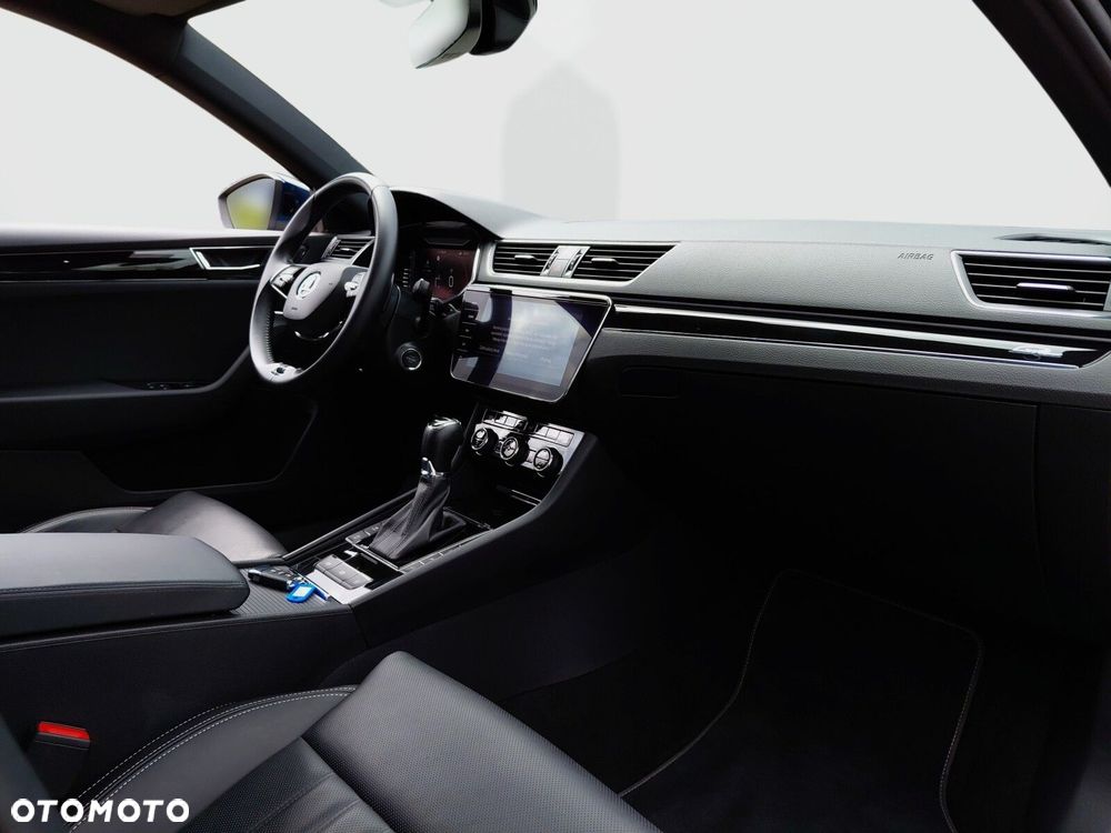 Skoda Superb 2.0 TSI 4x4 L&K DSG - 19