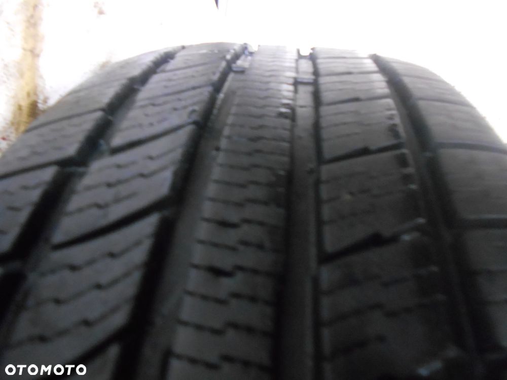 OPONA POJEDYNKA 205/60R16 OVATION VI-782 AS XL DOT 4323 8MM - 2