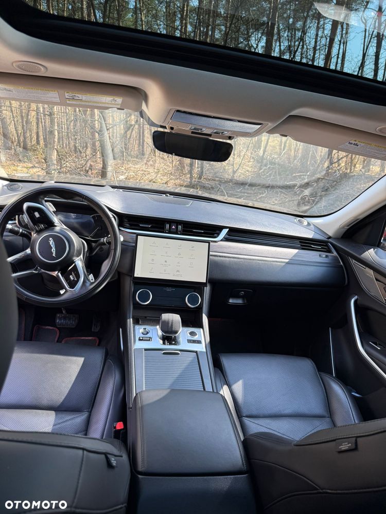 Jaguar F-Pace P250 AWD S - 10