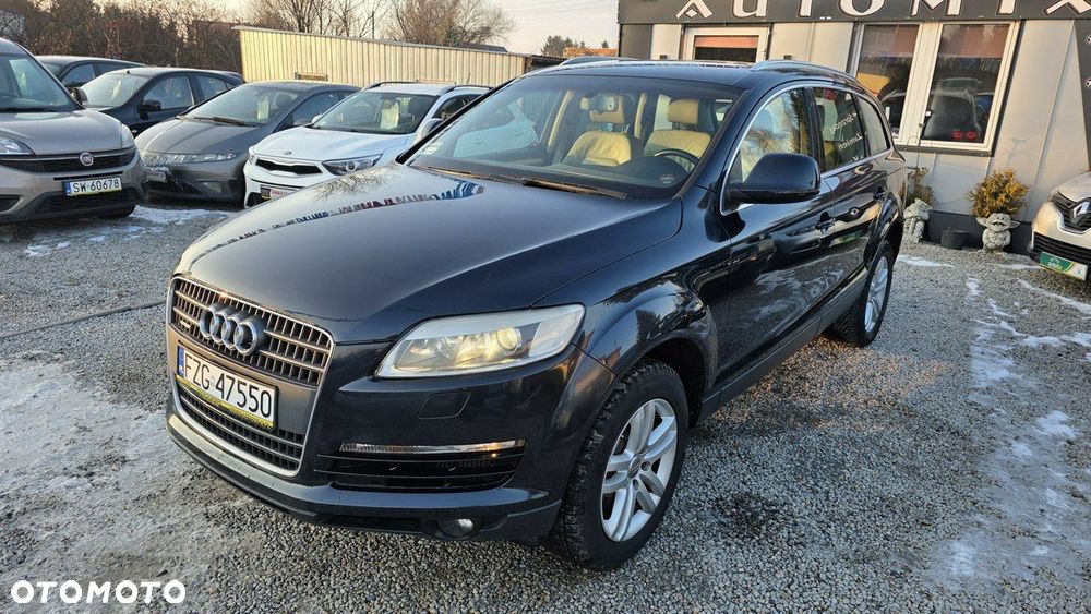 Audi Q7 - 10