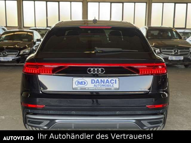 Audi Q8 - 7