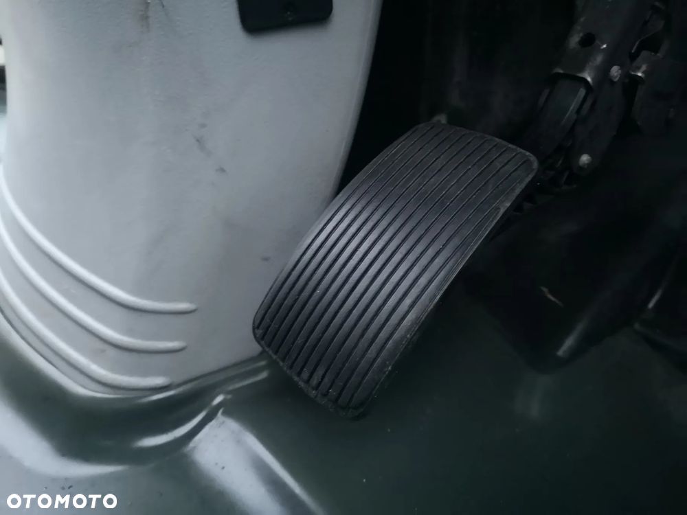 Caterpillar 906M - 10