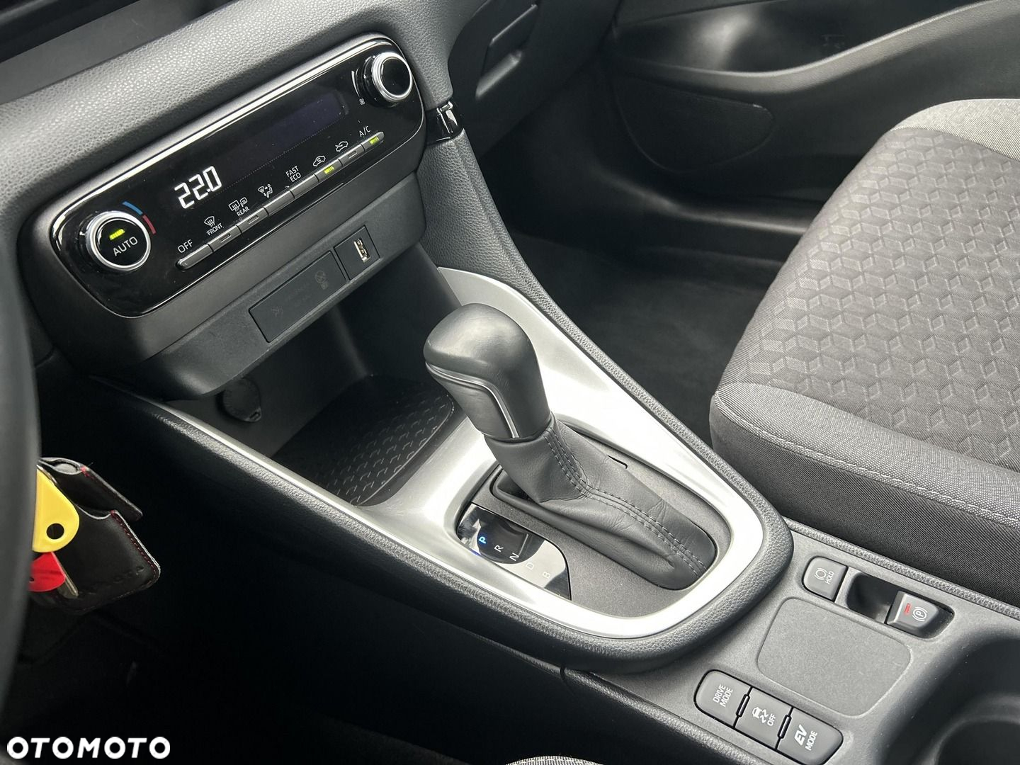 Toyota Yaris Hybrid 1.5 Comfort - 20