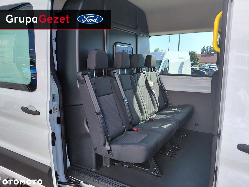 Ford Transit - 13