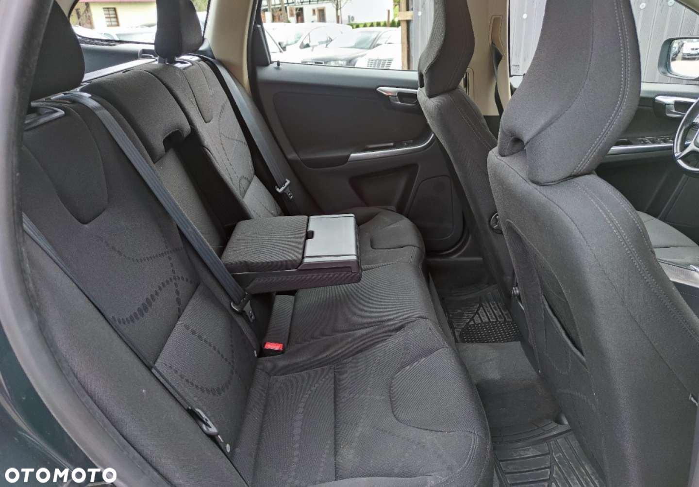 Volvo XC 60 DRIVe Kinetic - 25