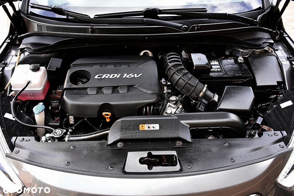 Hyundai i40 i40cw 1.7 CRDi Fifa World Cup Edition - 32