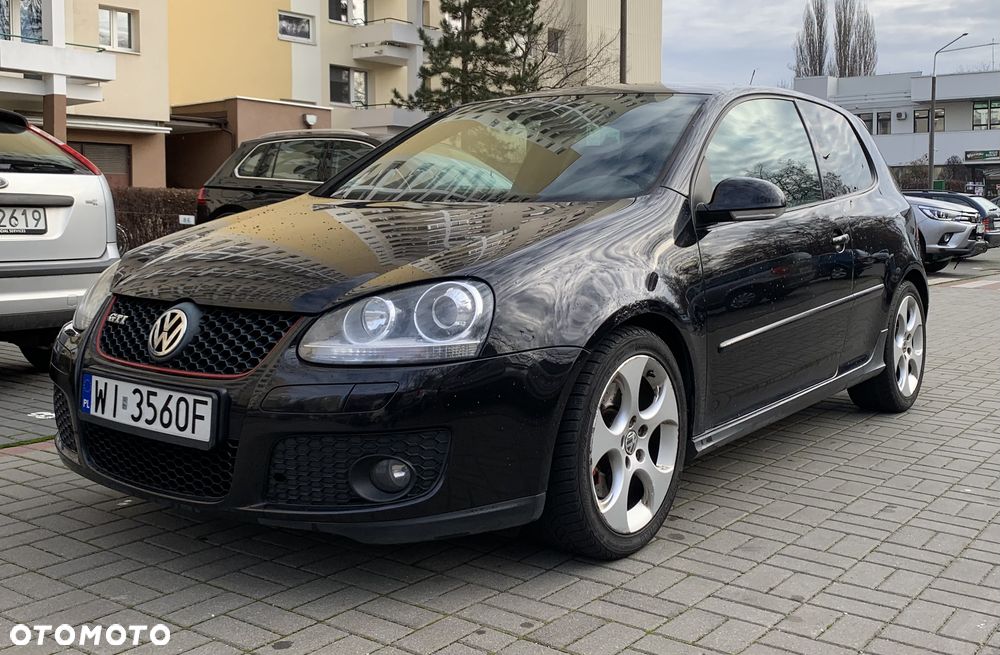 Volkswagen Golf - 2
