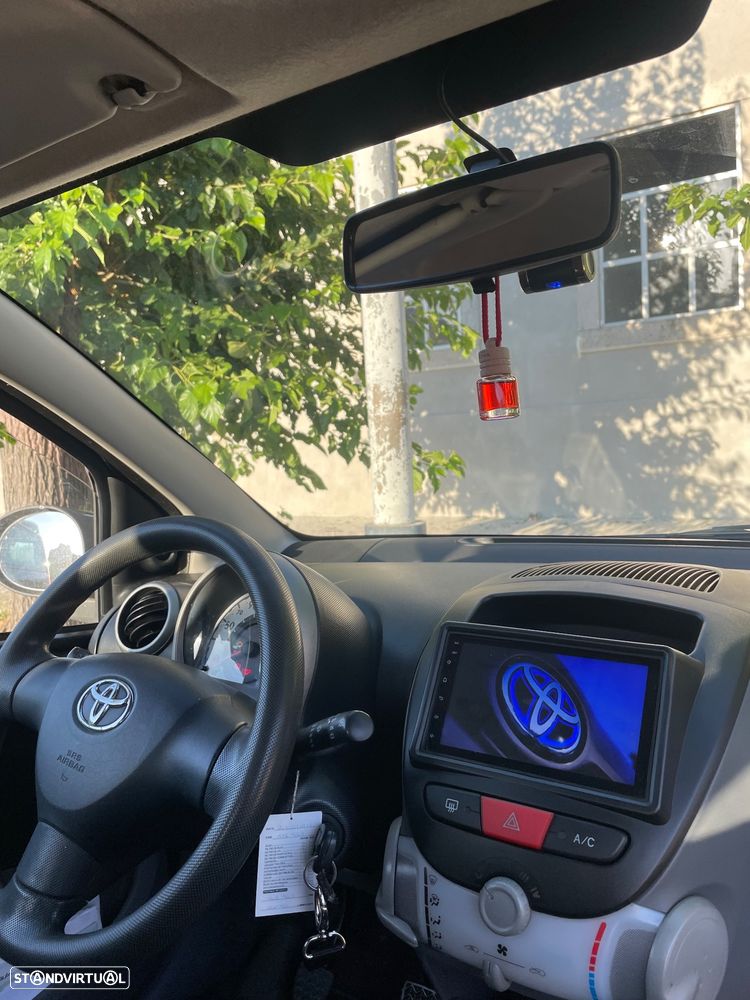 Toyota Aygo 1.0 + AC - 7