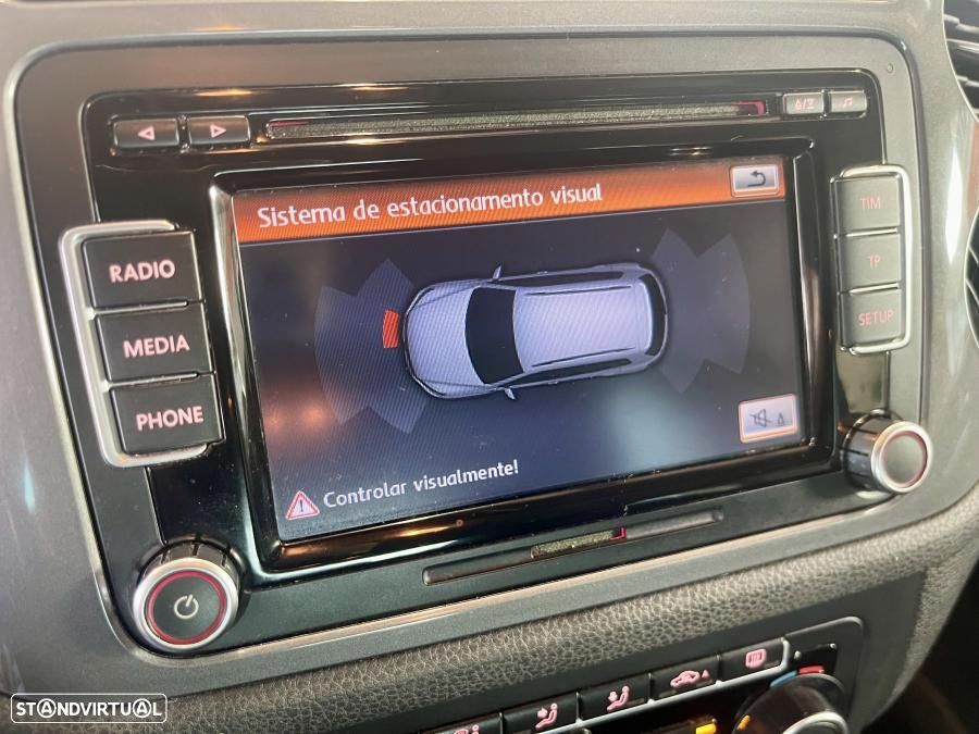 VW Tiguan 2.0 TDi Sport BlueMotion - 18