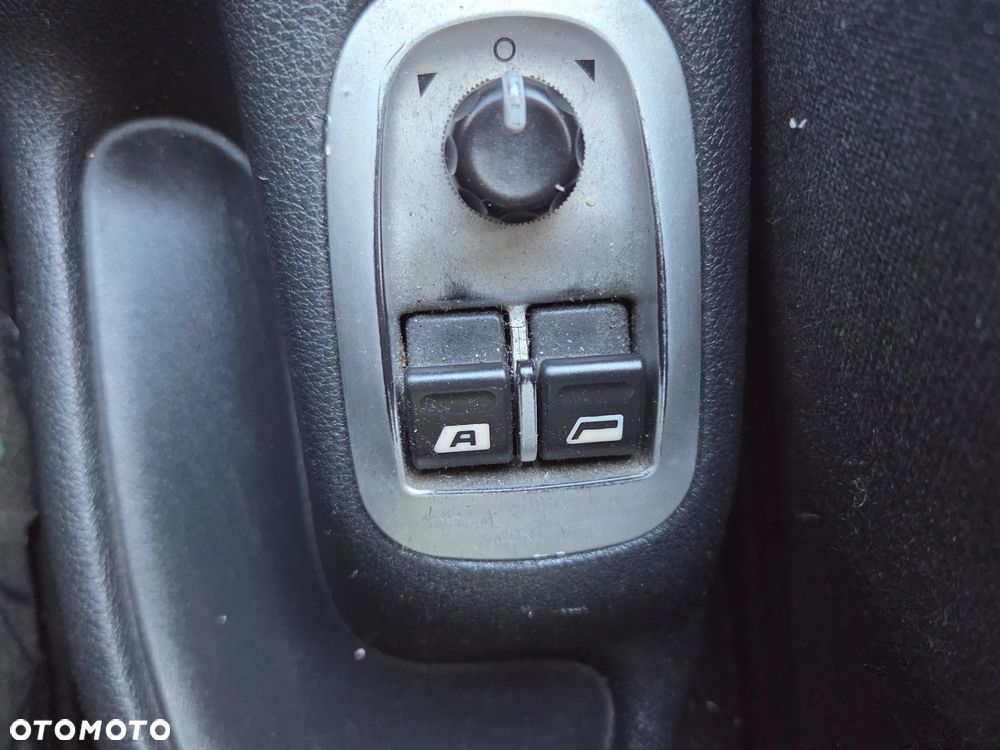 Peugeot 206 plus 75 Street Racing - 18