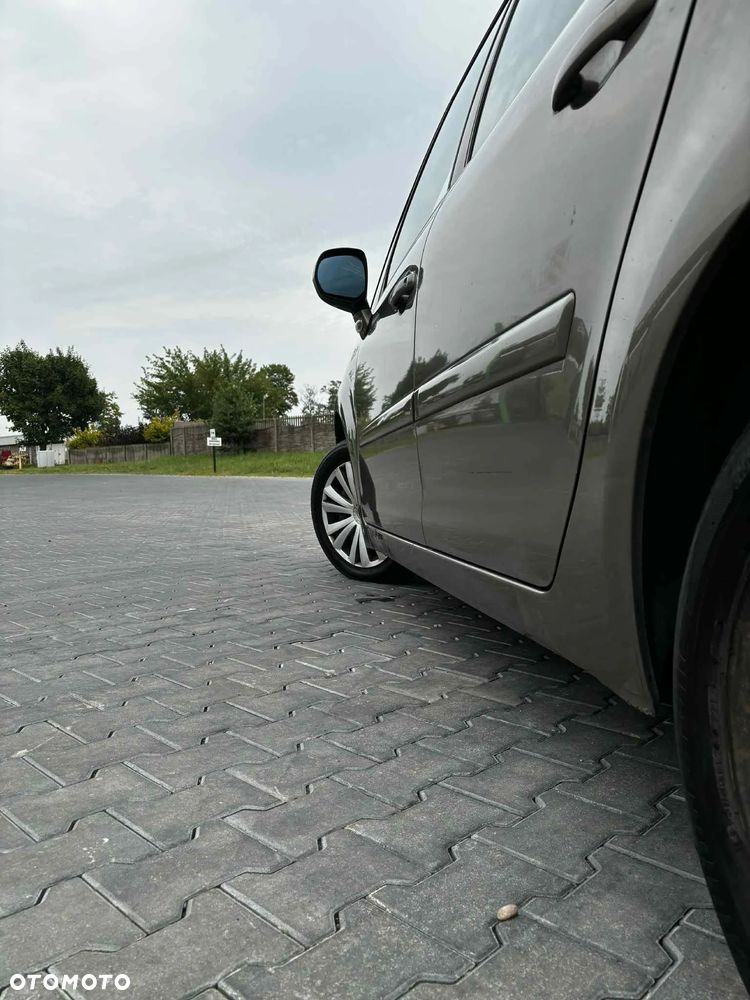 Citroën C4 Picasso 1.6 HDi X - 22