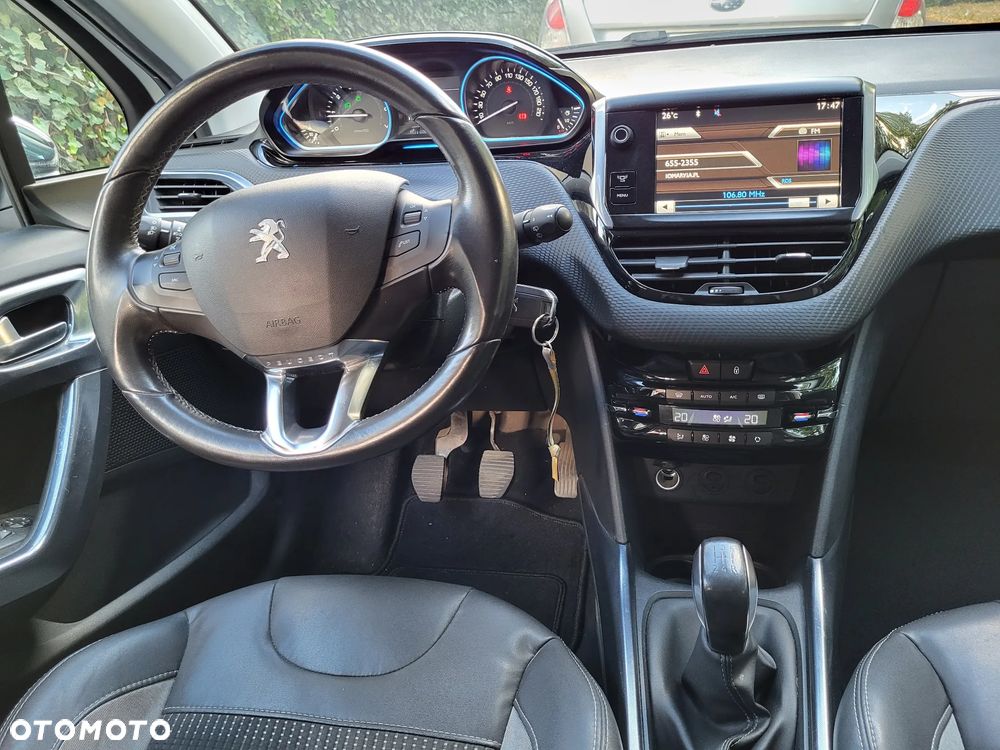 Peugeot 2008 1.6 VTi Allure - 11