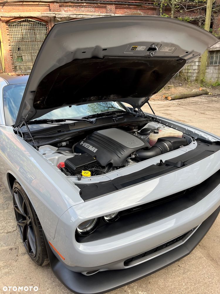Dodge Challenger 5.7 R/T - 8