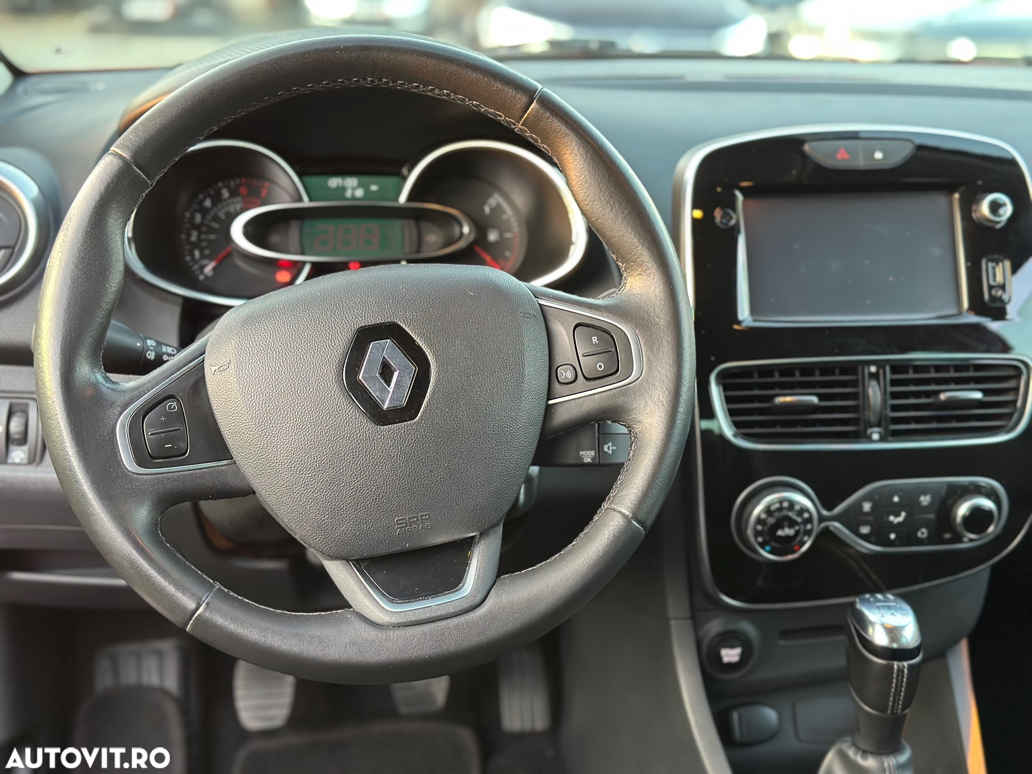 Renault Clio (Energy) TCe 90 Start & Stop LIMITED - 10