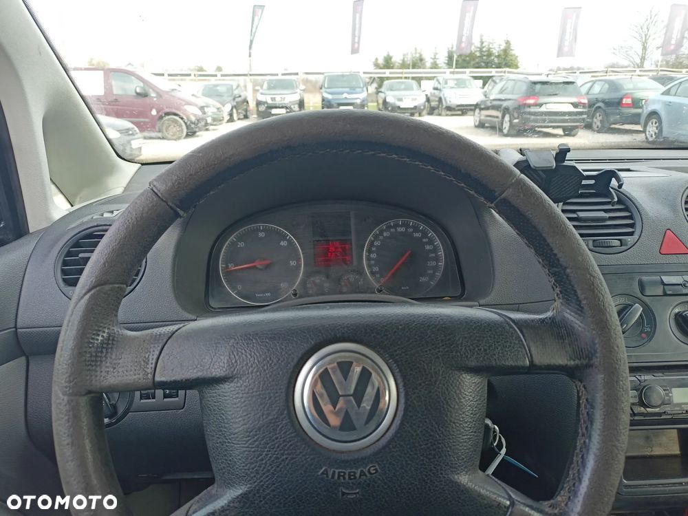 Volkswagen Caddy - 9