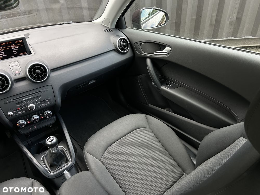 Audi A1 3-drzwiowe 1.2 TFSI Attraction - 11