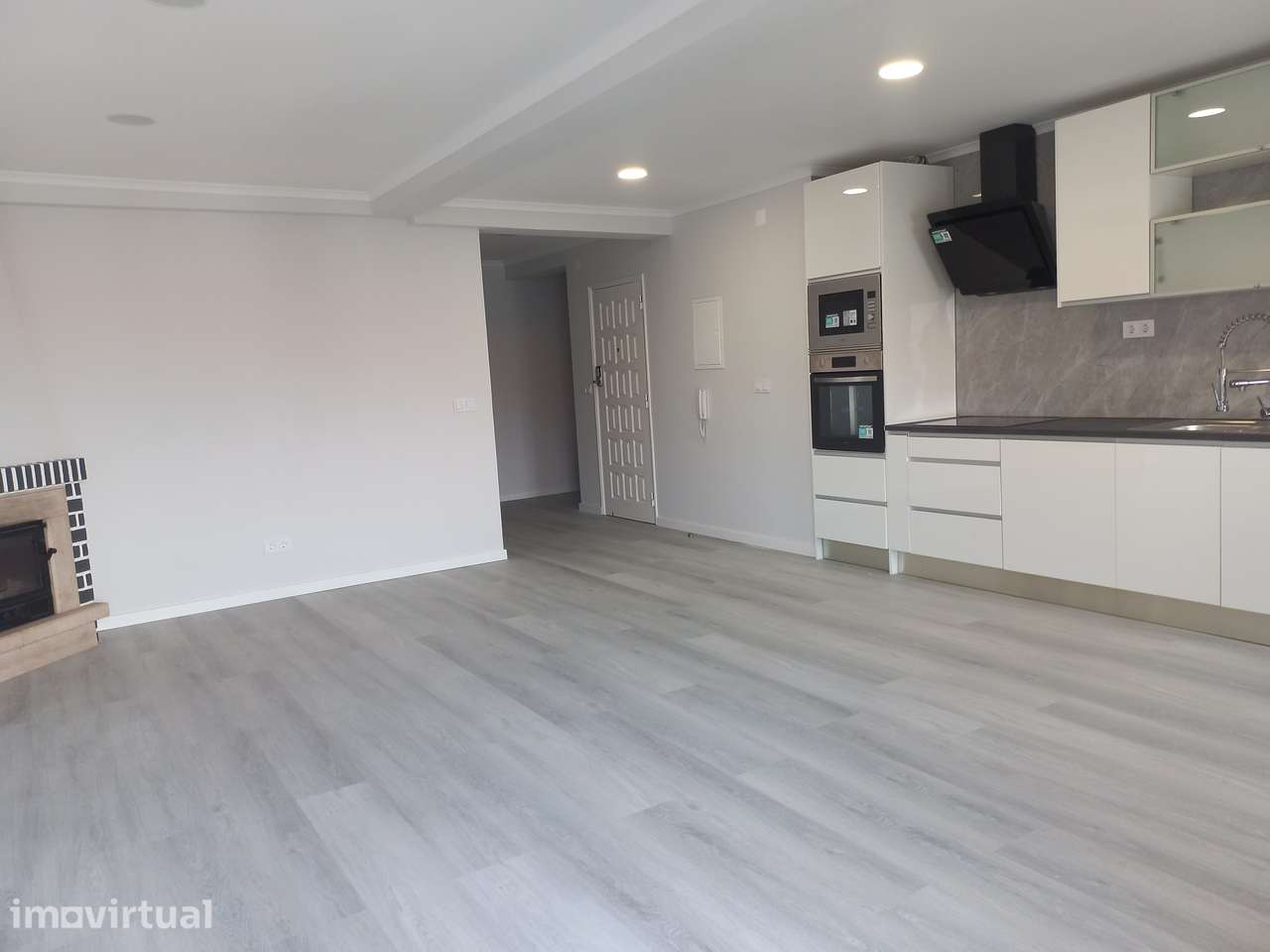Apart.T4 Totalmente Remodelado-A Sua Nova Casa - Grande imagem: 4/27