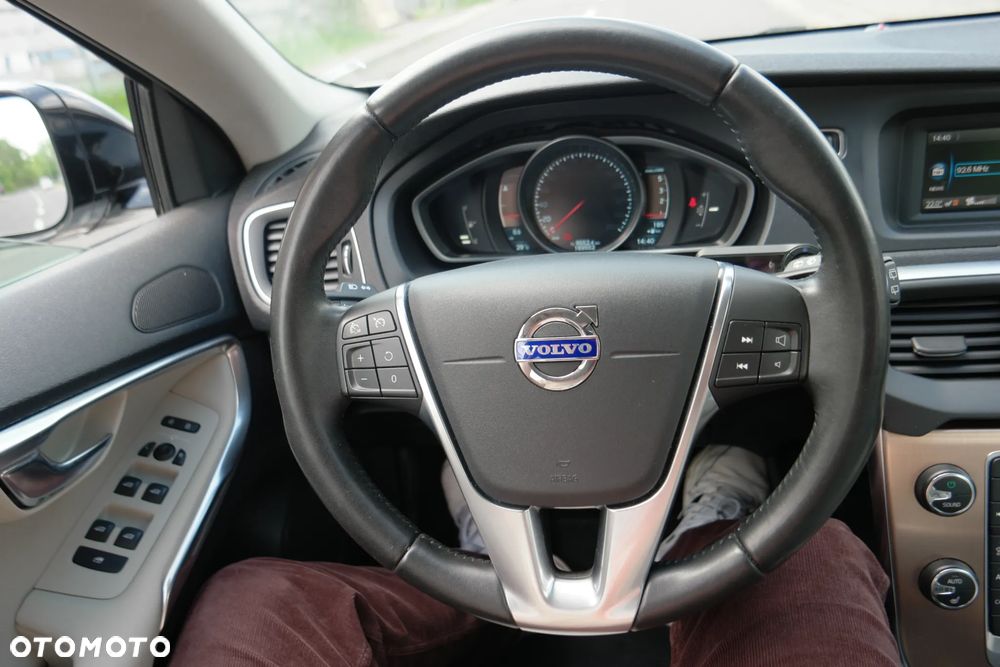 Volvo V40 - 32