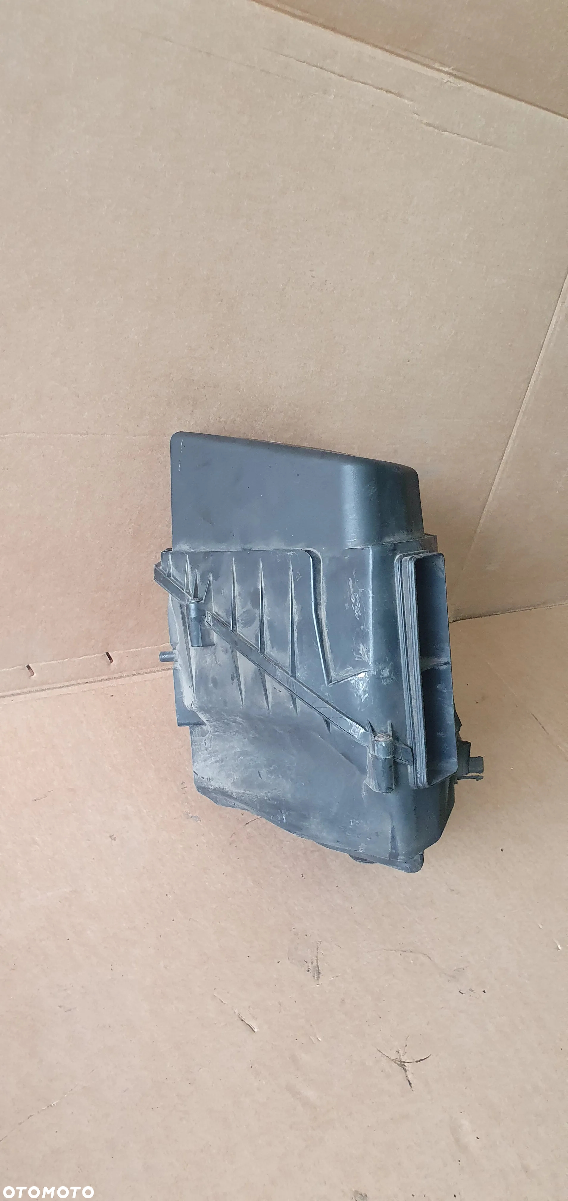 Obudowa filtra powietrza Audi A8 D3 4.2 TDI 4E0133823N - 5