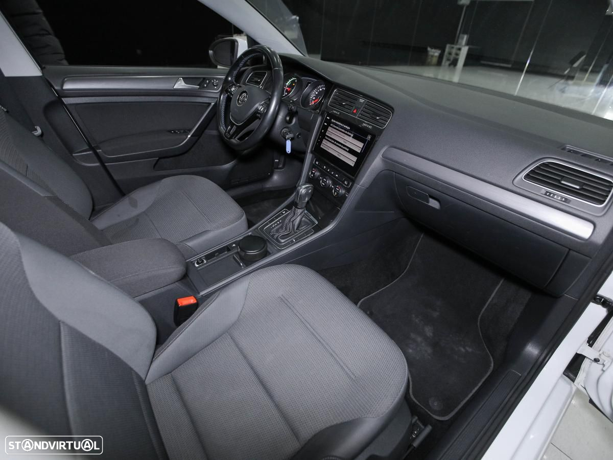 VW e-Golf AC/DC - 8