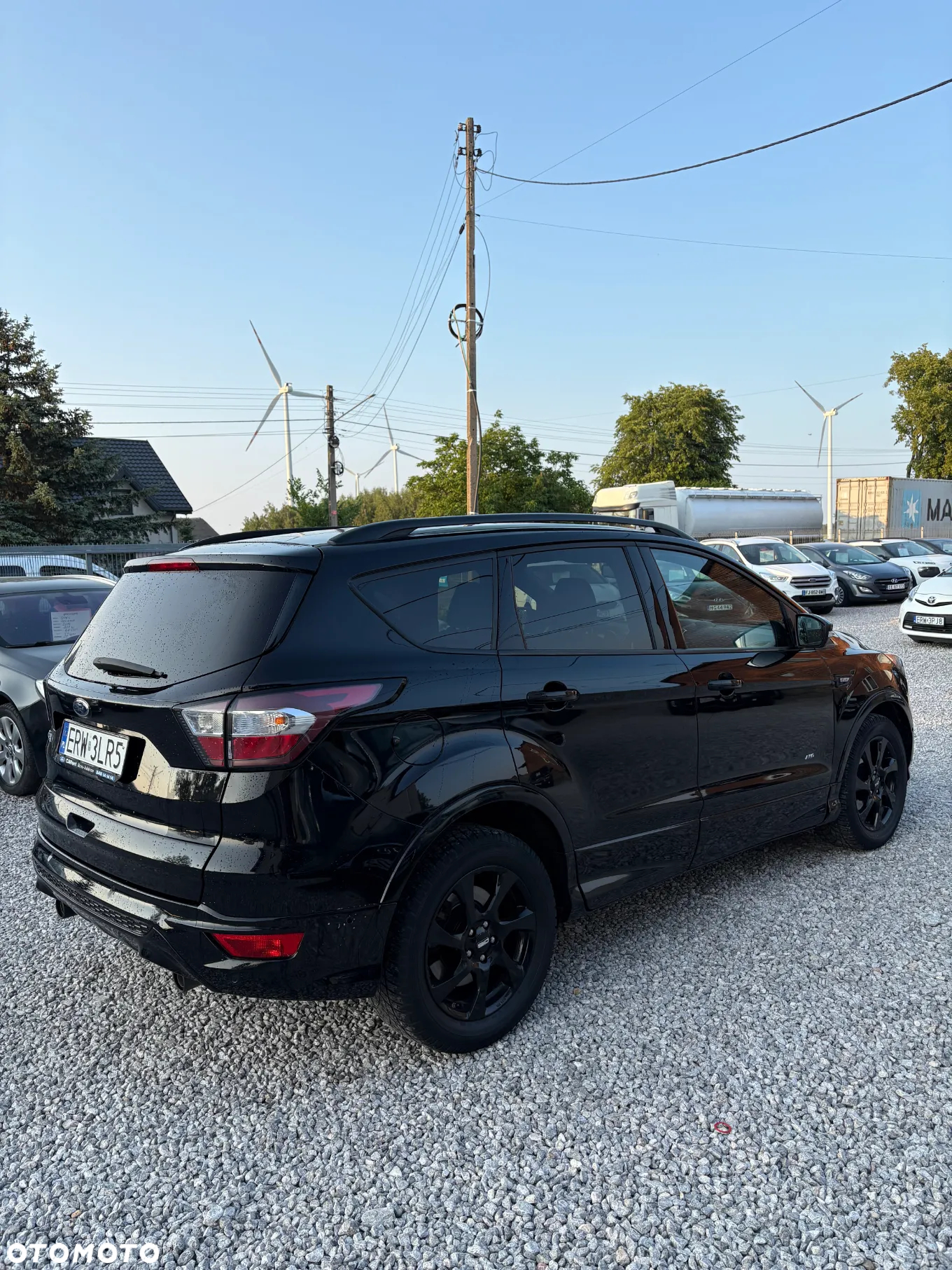 Ford Kuga 2.0 TDCi AWD ST-Line - 4