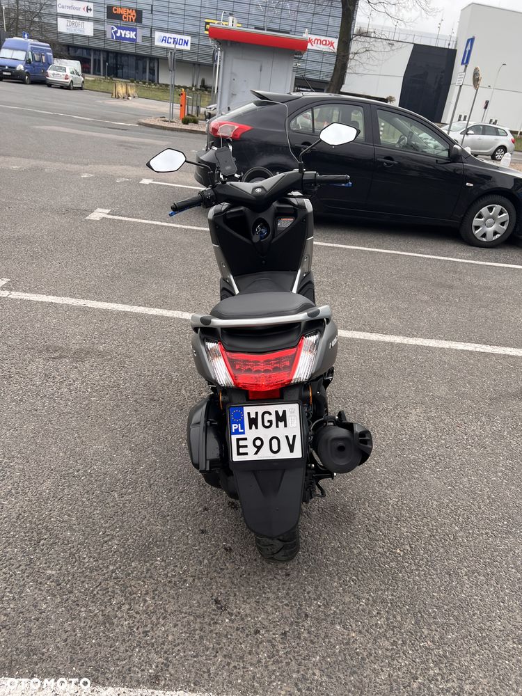 Yamaha NMAX - 12