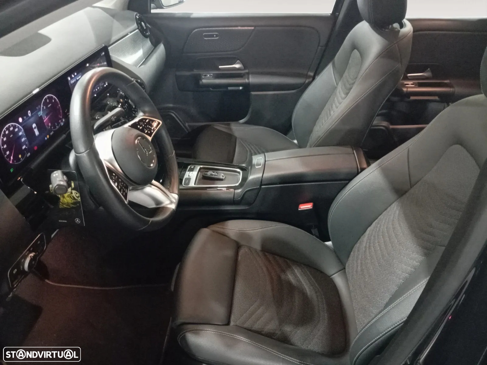 Mercedes-Benz GLA 180 d Progressive - 10