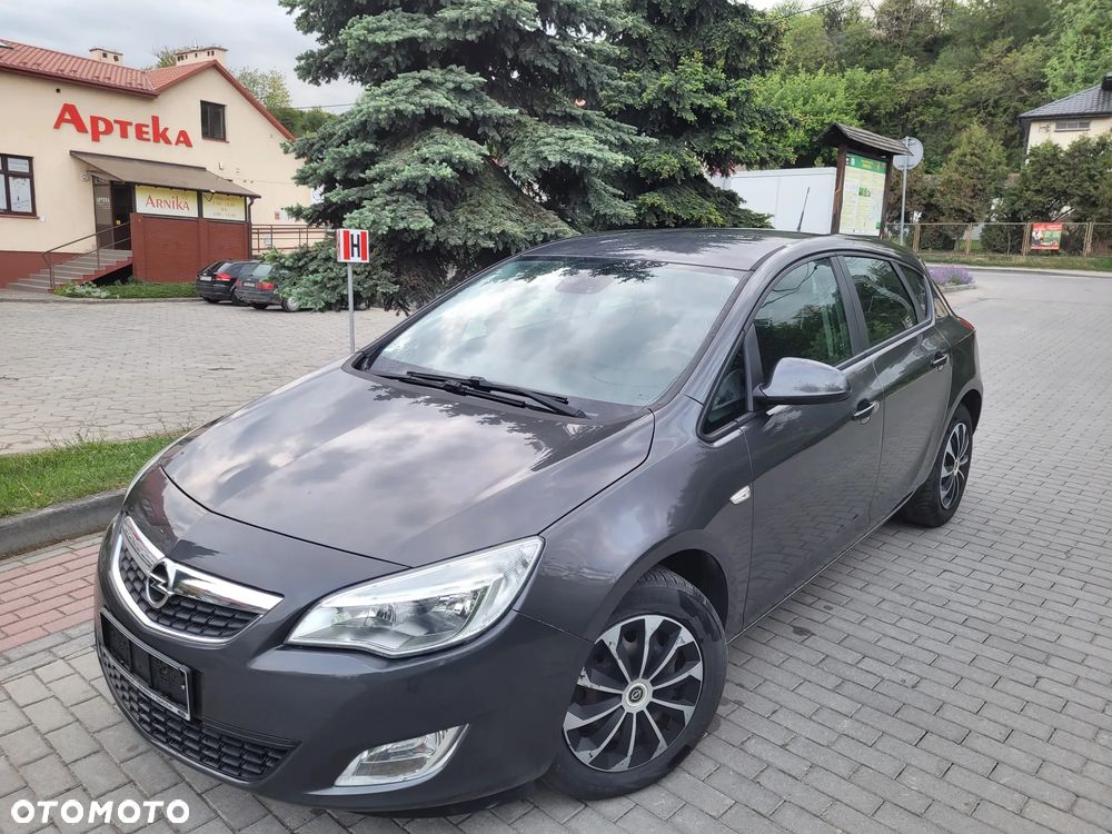 Opel Astra 1.6 Innovation - 27