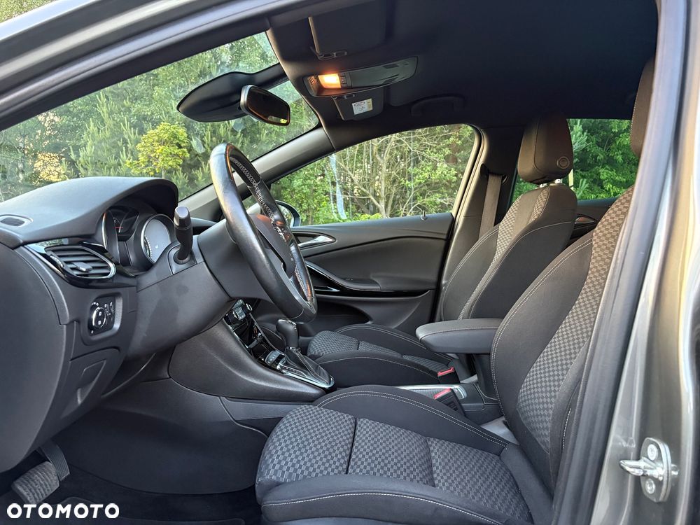 Opel Astra 1.4 T Dynamic S&S - 25