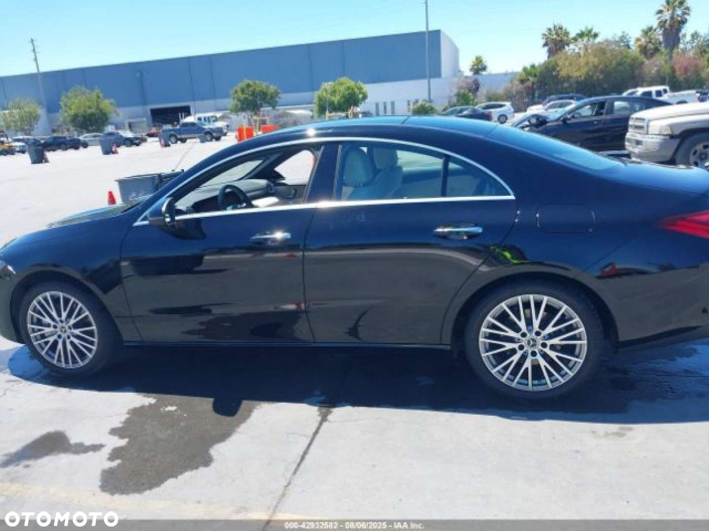 Mercedes-Benz CLA - 4