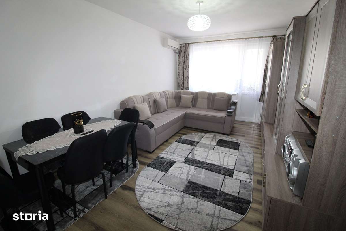 Vând apartament 2 camere în Hunedoara, Central-Parc Corvin, etaj 3 — fotografia 1