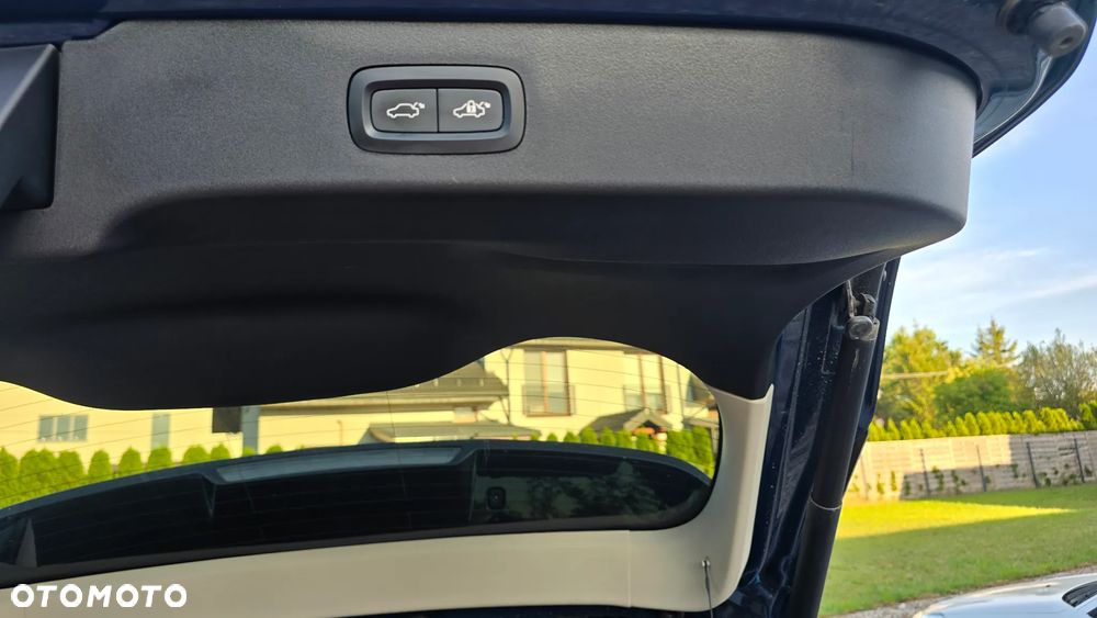 Lynk & Co 01 PHEV - 35