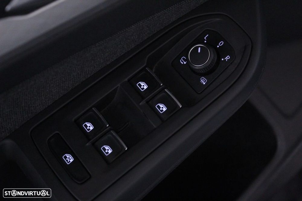 VW Golf 1.0 TSI Life - 13