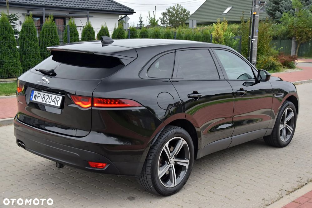 Jaguar F-Pace 2.0 i4D AWD R-Sport - 9