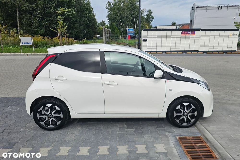 Toyota Aygo x-play - 2