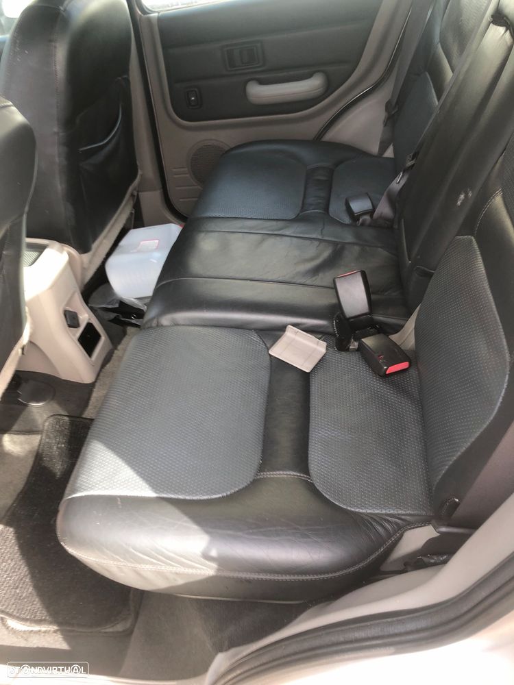 Land Rover Freelander 2.5 V6 Steptronic - 11