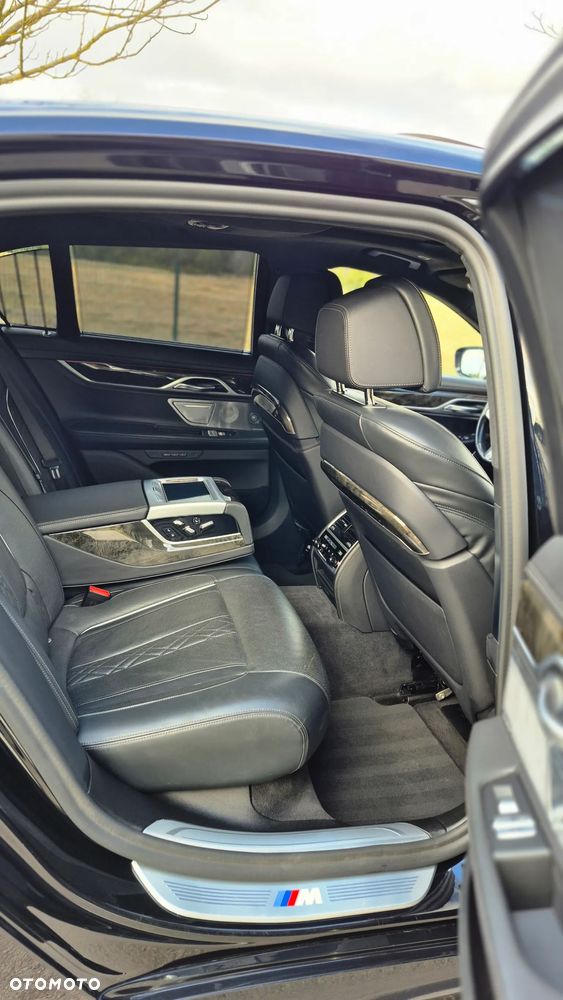 BMW Seria 7 750d xDrive sport - 22